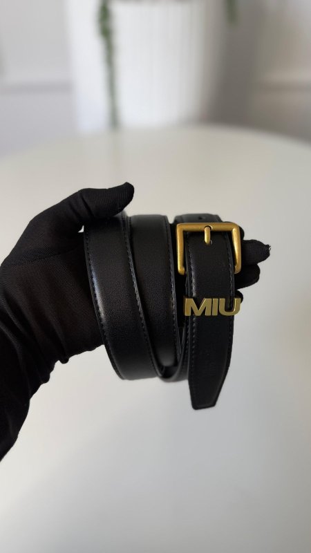 قشاط - MIU MIU / الترند