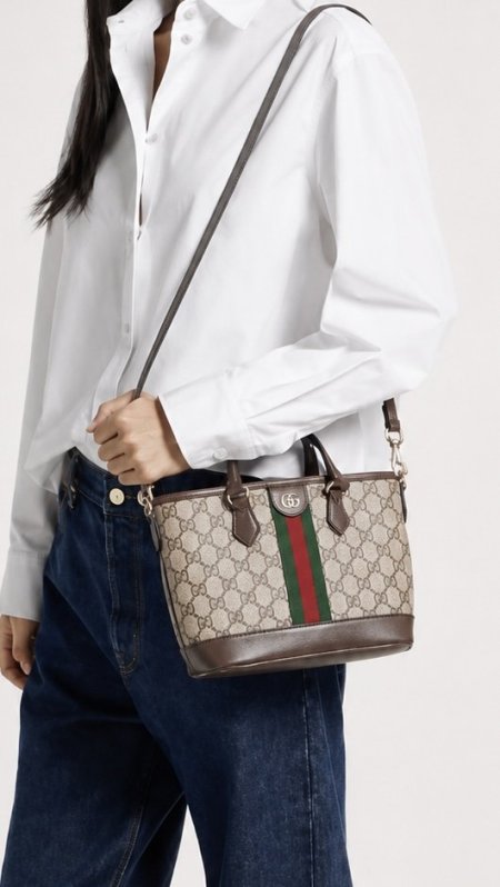 شنطة - GUCCI / شامل علبة الشركة