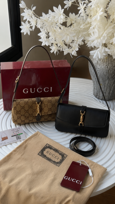 شنطة - GUCCI / شامل علبة الشركة