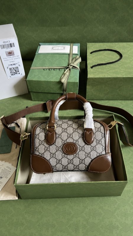 شنطة - GUCCI / شامل علبة الشركة