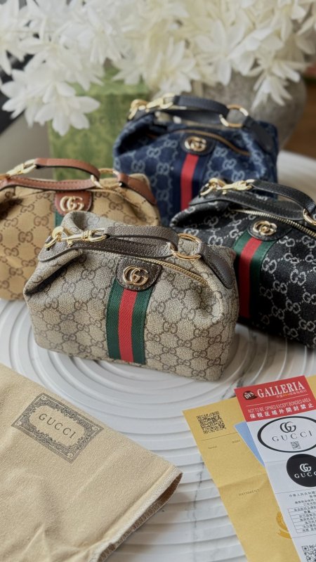 شنطة - GUCCI / شامل علبة الشركة