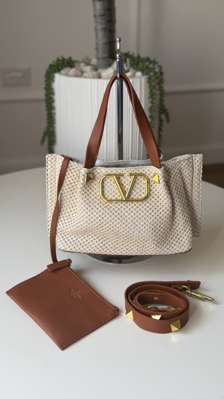 شنطة - Valentino / مقاس وسط