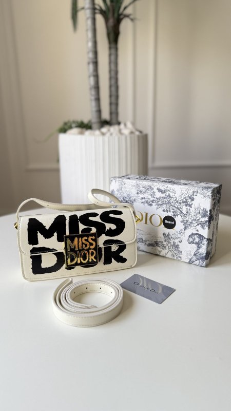 ابيض مع اسود