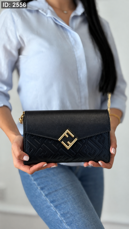 كلاتش - Fendi / شامل علبة #5512