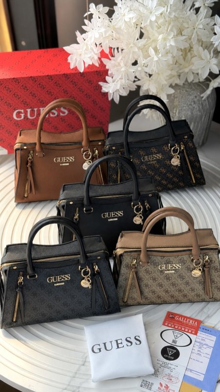 شنطة - Guess شامل علبة الشركة / 6052
