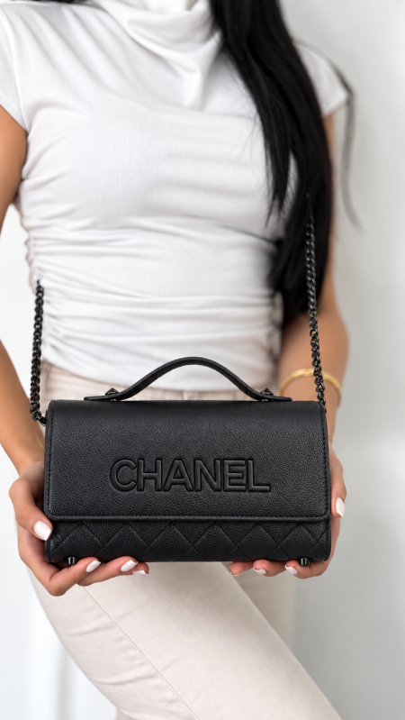 كلاتش CHANEL - شامل علبة #7769