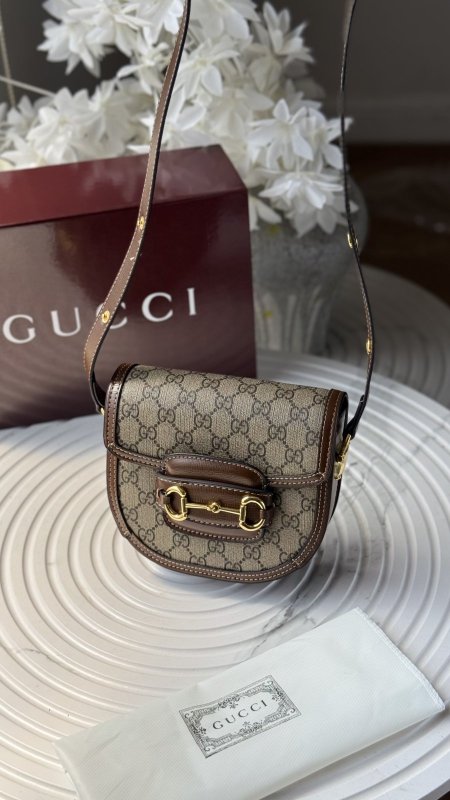 شنطة - GUCCI شامل علبة الشركة