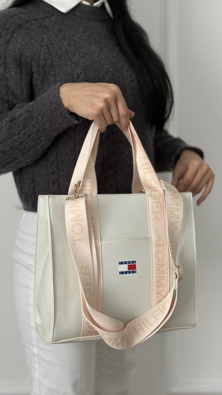 شنطة - Tommy Hilfiger كوالتي ماستر