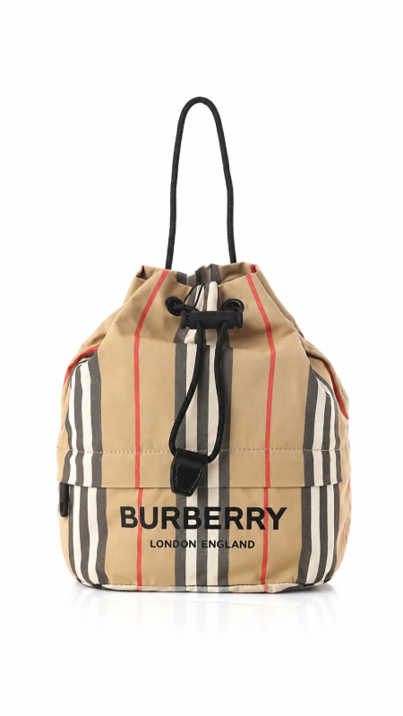 شنطة - BURBERRY / شامل علبة الشركة