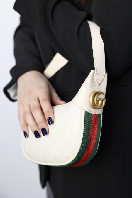 شنطة - Gucci Ophidia Mini / شامل جزدان وبوكس  - جوتشي ابيض