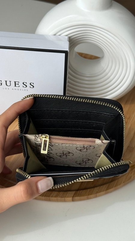 جزدان -Guess  شعار مستطيل مقاس صغير / شامل علبة الشركة مع سحاب داخلي للفراطة