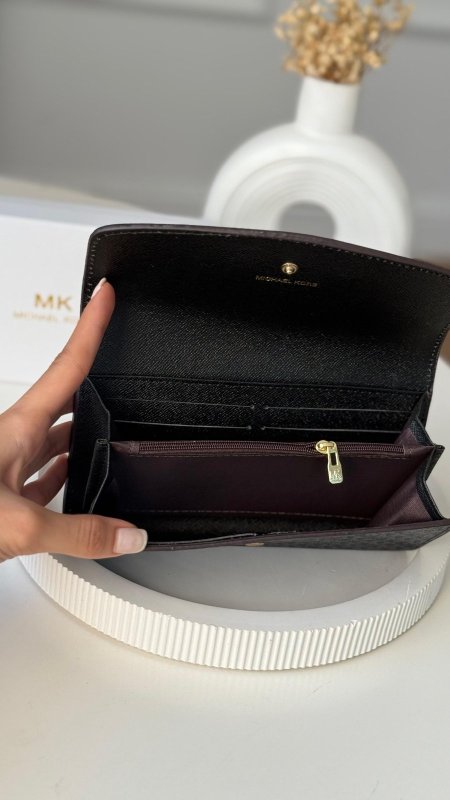 جزدان - Micheal Kors مقاس كبير رده / شامل علبة الشركة مع سحاب داخلي للفراطة