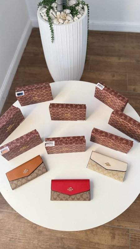 جزدان - Coach مقاس كبير رده / شامل علبة الشركة مع سحاب داخلي للفراطة