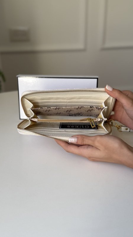 جزدان -  Guess مقاس كبير شعار G / شامل علبة الشركة مع سحاب داخلي للفراطة