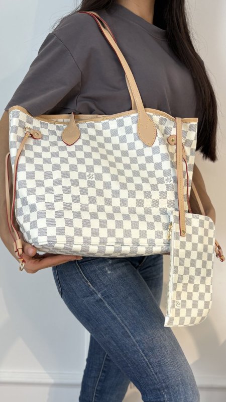 مربعات ابيض