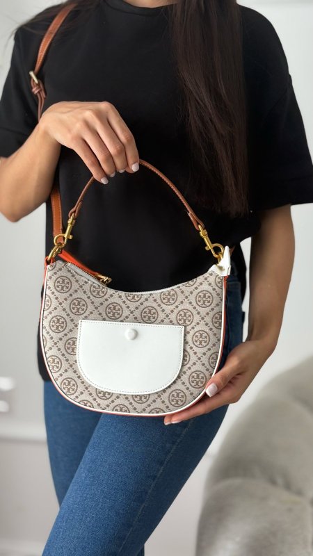 ابيض / شعار بيج