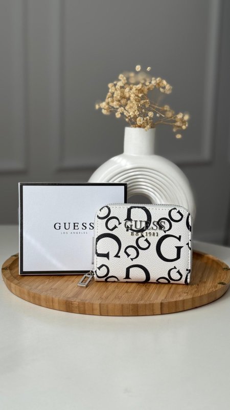 أبيض شعار أسود