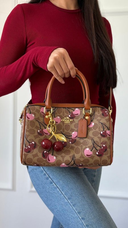 شنطة -Speedy Coach / شامل علبة الشركة - شامل كرزة مختومة ( هدية )