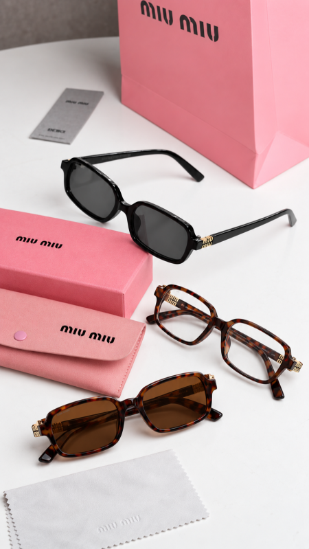 نظارة - MiuMiu / شامل علبة و كيس الشركة
