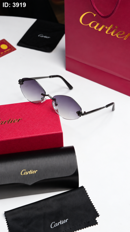 نظارة - Cartier / شامل كيس وعلبة شركة