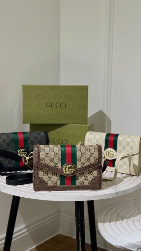 شنطة - GUCCI / شامل علبة الشركة