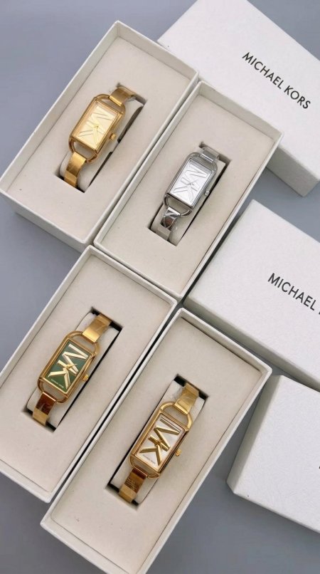 ساعة - Michael Kors ستاتي / شامل علبة الشركة وكيس