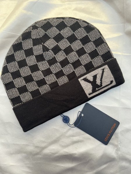 اسود مع رمادي