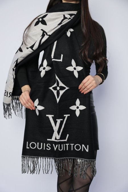 شال كتف - Louis Vuitton / خامة كشمير - اسود / ابيض <br> <span class='text-color-warm'>نفدت الكمية</span>