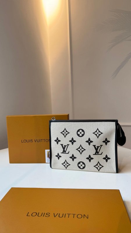 كلاتش LV - شامل علبة - 45175