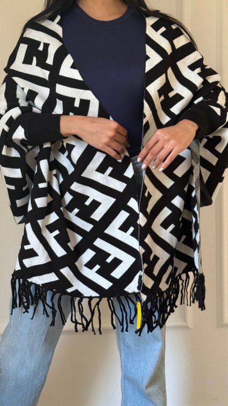 ابيض / اسود FENDI