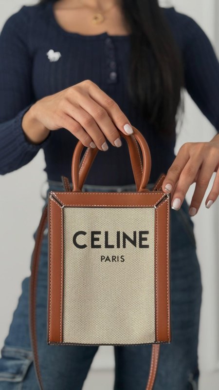 شنطة - Celine Mini Book / شامل علبة الشركة