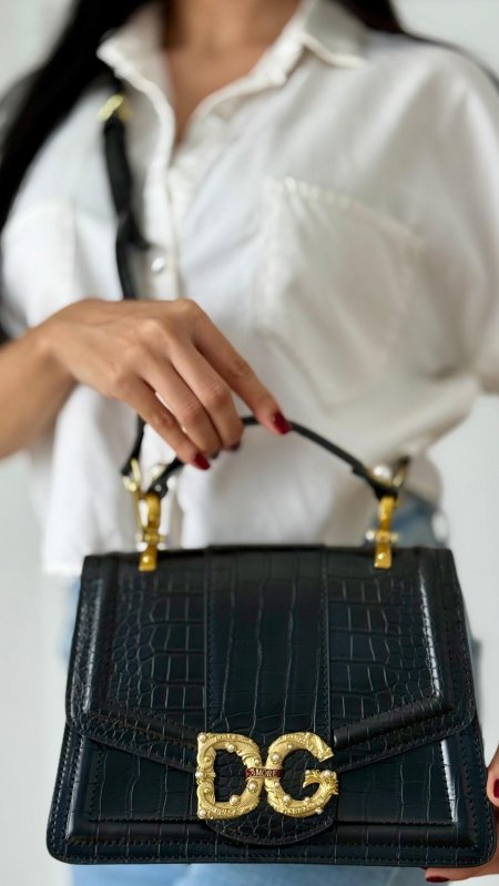 اسود / جلد تمساح