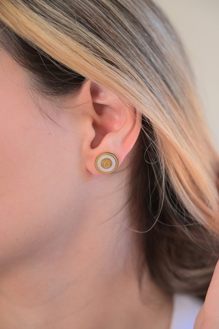 حلق فيرزاتشي ابيض مدور