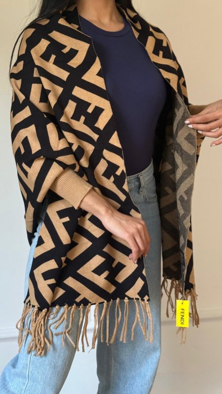 بني / اسود FENDI