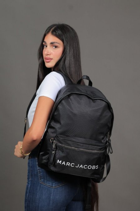 شنط ظهر  Marc jacobs - اسود