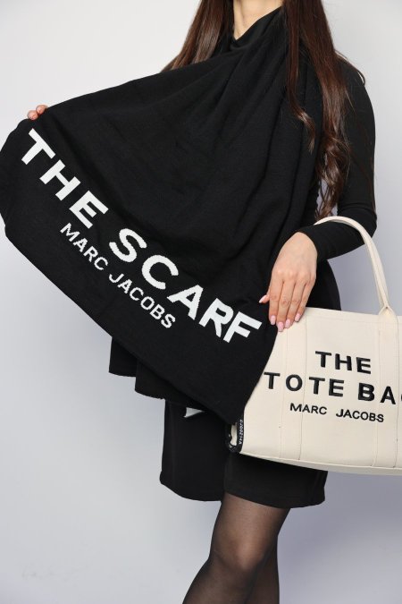 شال + شنطة / Marc Jacobs 