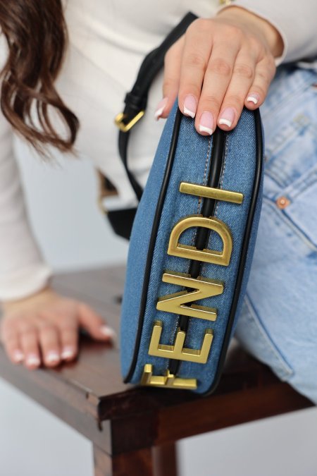 شنطة - Fendi graphy 