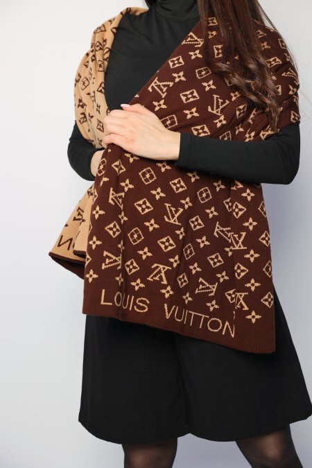 شال كتف  - Louis Vuitton  - بني / بني شعار صغير <br> <span class='text-color-warm'>نفدت الكمية</span>