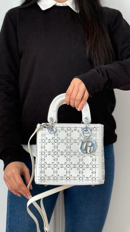 شنطة - Lady Dior زرقون / شامل علبة ( مربع  )