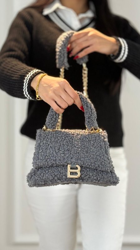 رمادي Balanciaga