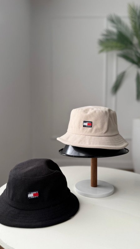 طاقيه شتوي - TOMMY